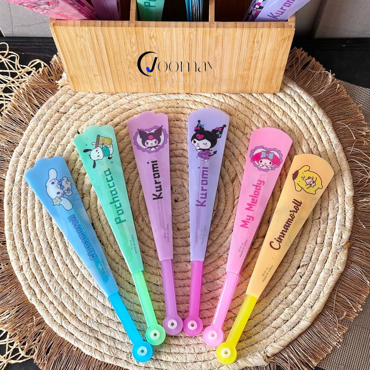 بادبزن کرومی و دوستان