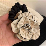 کش مو اسکرانچی گل رز مجلسی vip