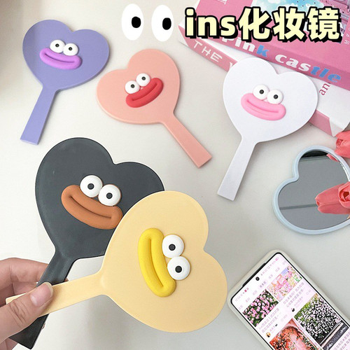 آینه دستی طرح قلب و پیکسل برجسته لبخند