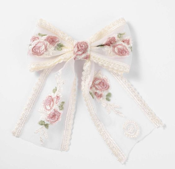 گیره مو پاپیون فرانسوی گلدوزی طرح vip برند feng.y