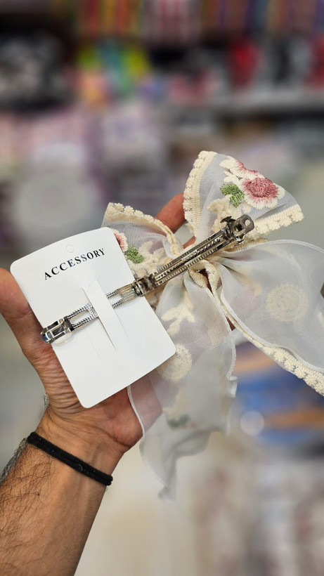 گیره مو پاپیون فرانسوی گلدوزی طرح vip برند feng.y