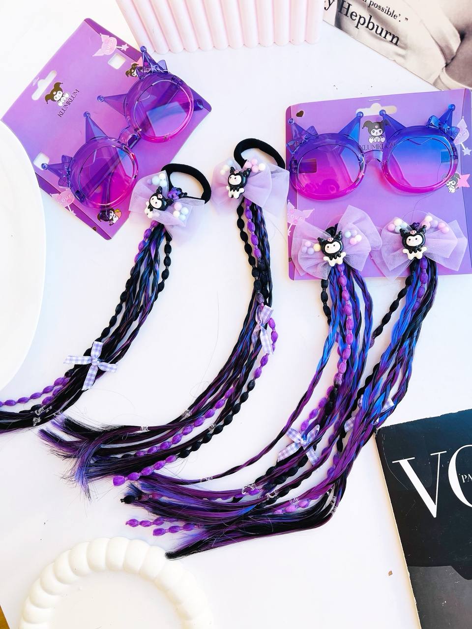 پک کادویی کرومی شامل عینک و دو عدد کش مو آویزدار