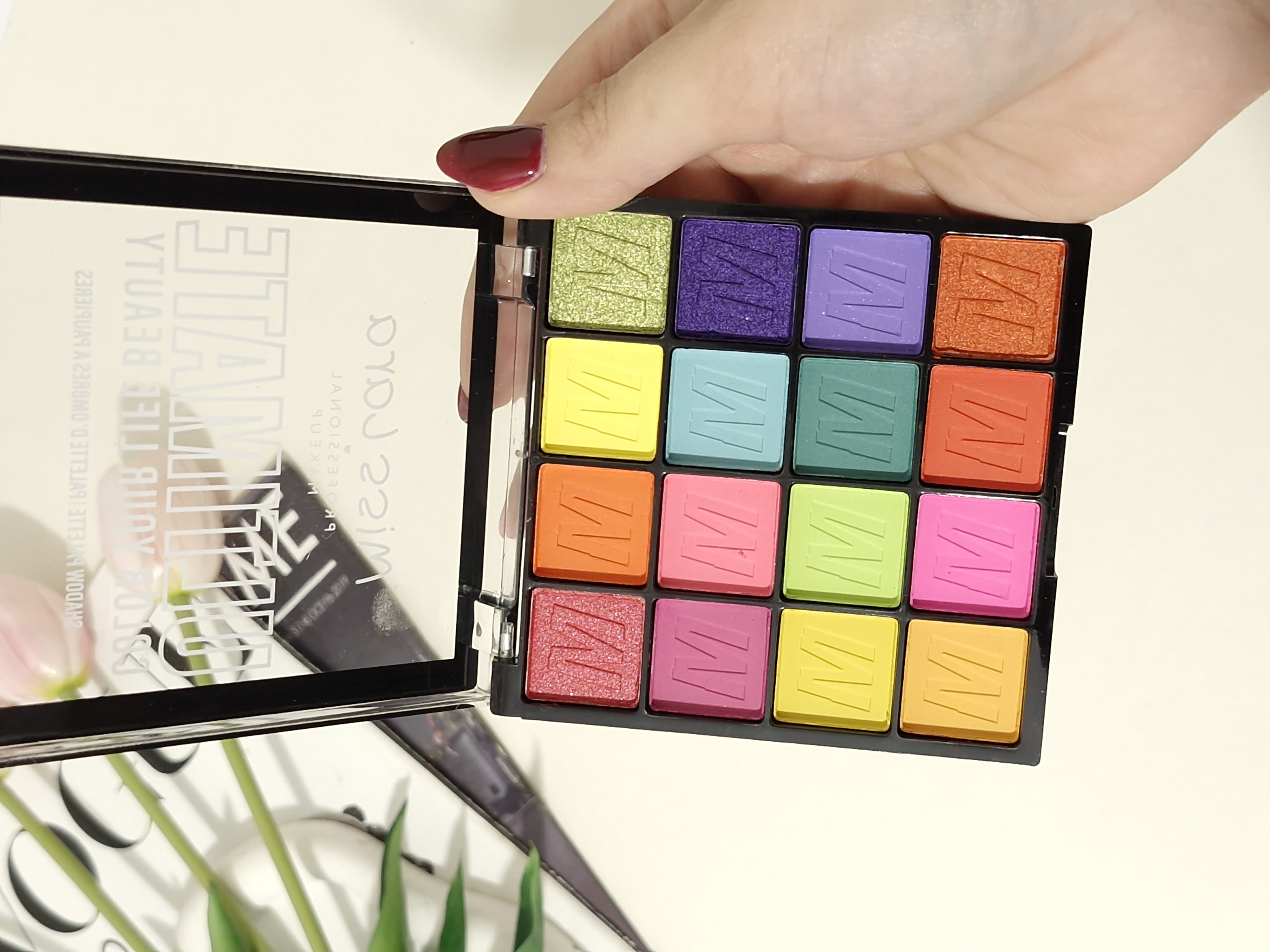 پلت سایه چشم 16 رنگ برند miss Lara