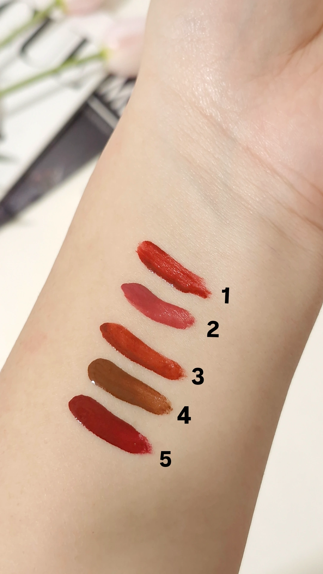 پک ۵ عددی رژ لب کره‌ای Von Gee