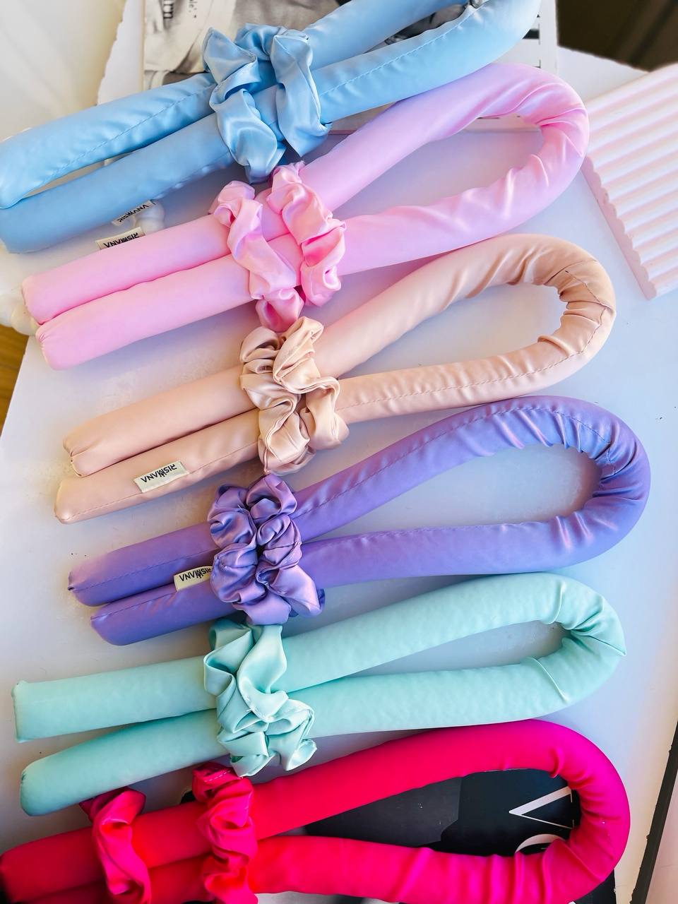 فرکننده مو هیر رولر ساتن به همراه دو عدد اسکرانچی ساتن