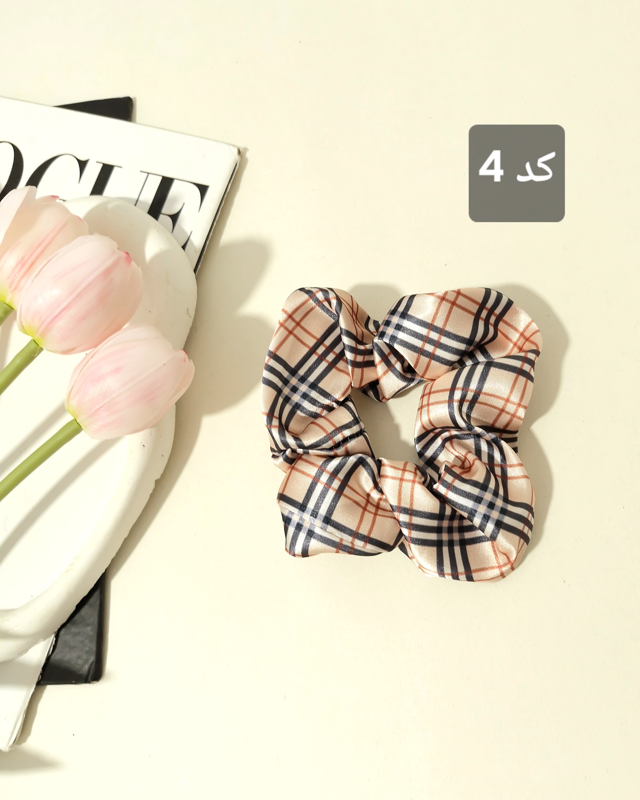 کش مو اسکرانچی ساتن طرح دار lv