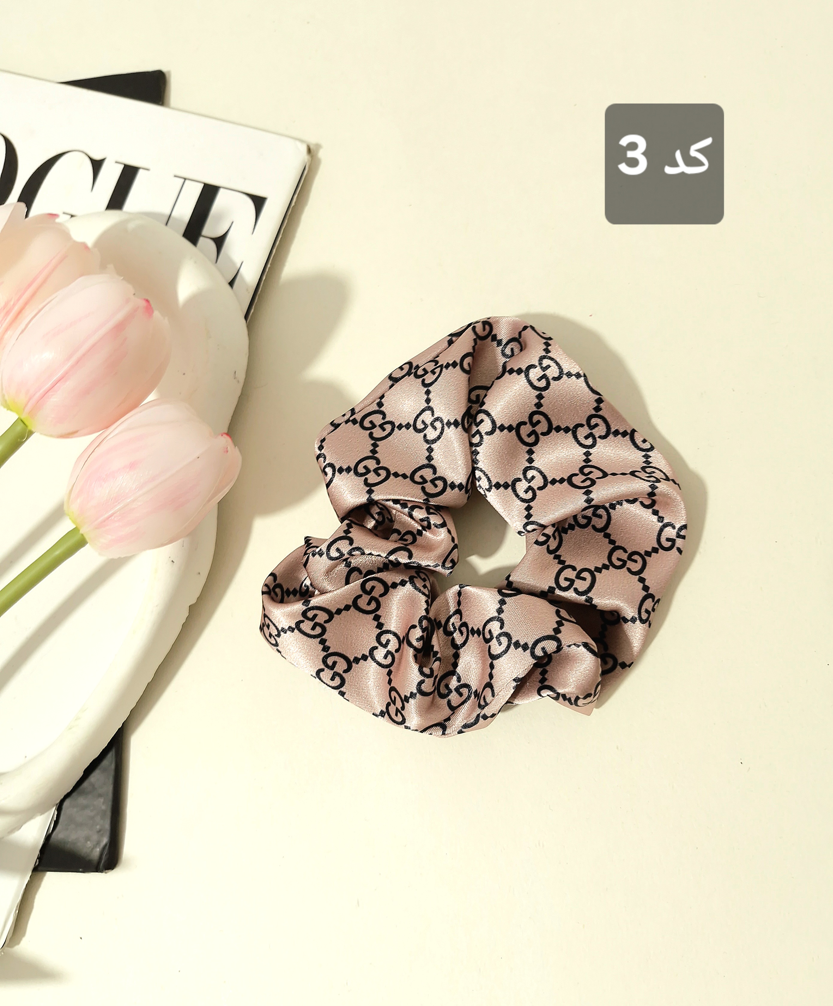 کش مو اسکرانچی ساتن طرح دار lv