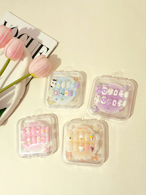 پک ناخن مصنوعی طرح شخصیتهای سانریو (Sanrio