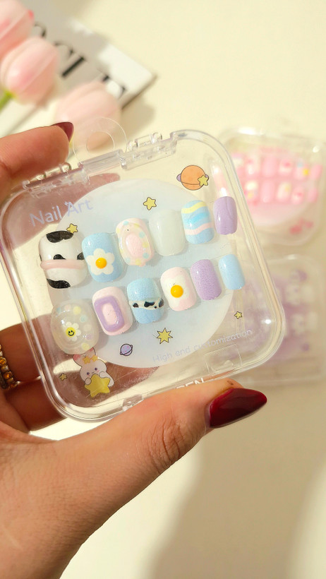 پک ناخن مصنوعی طرح شخصیتهای سانریو (Sanrio