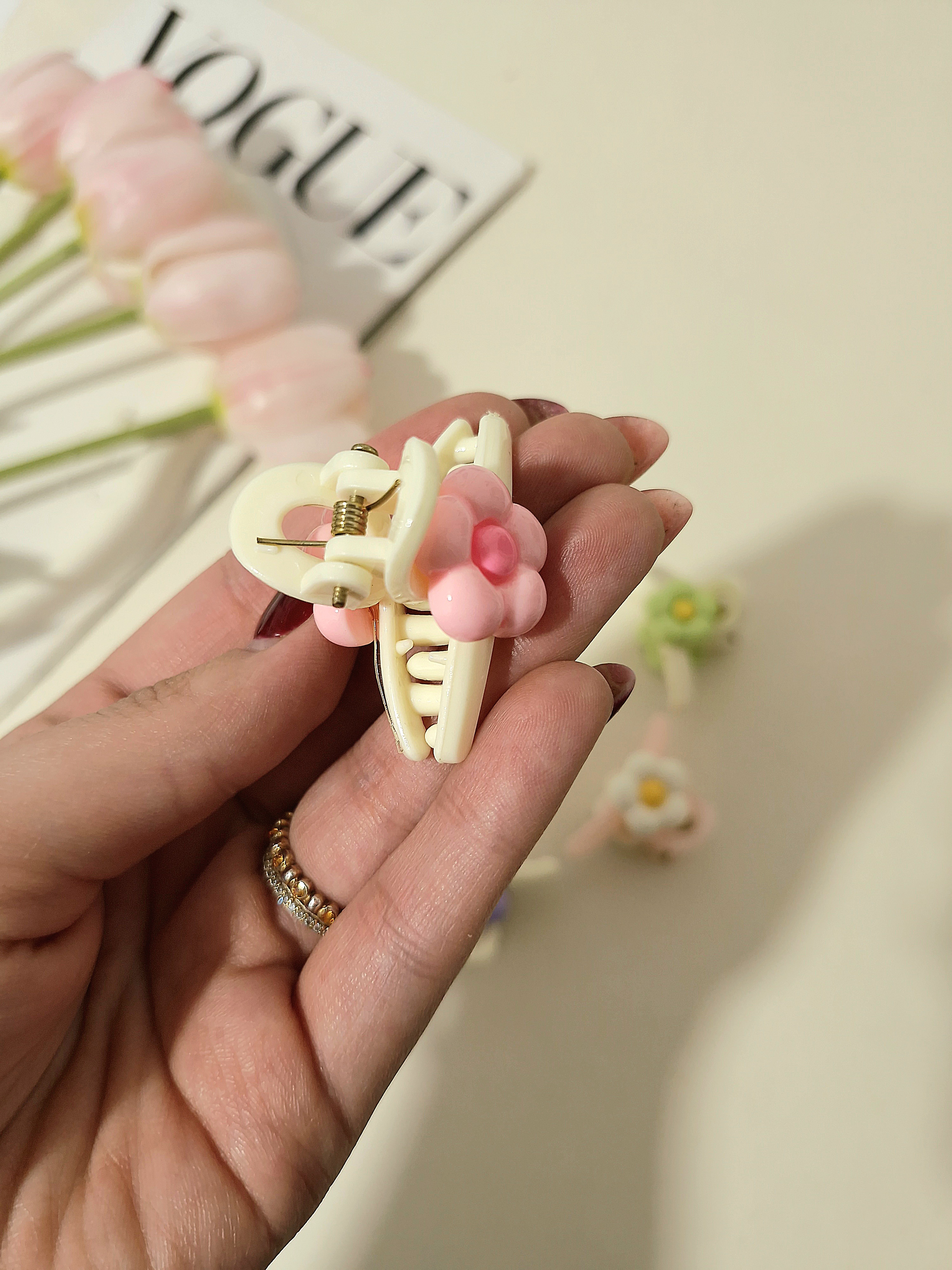 کلیپس مو طرح گل سایز 5 سانت