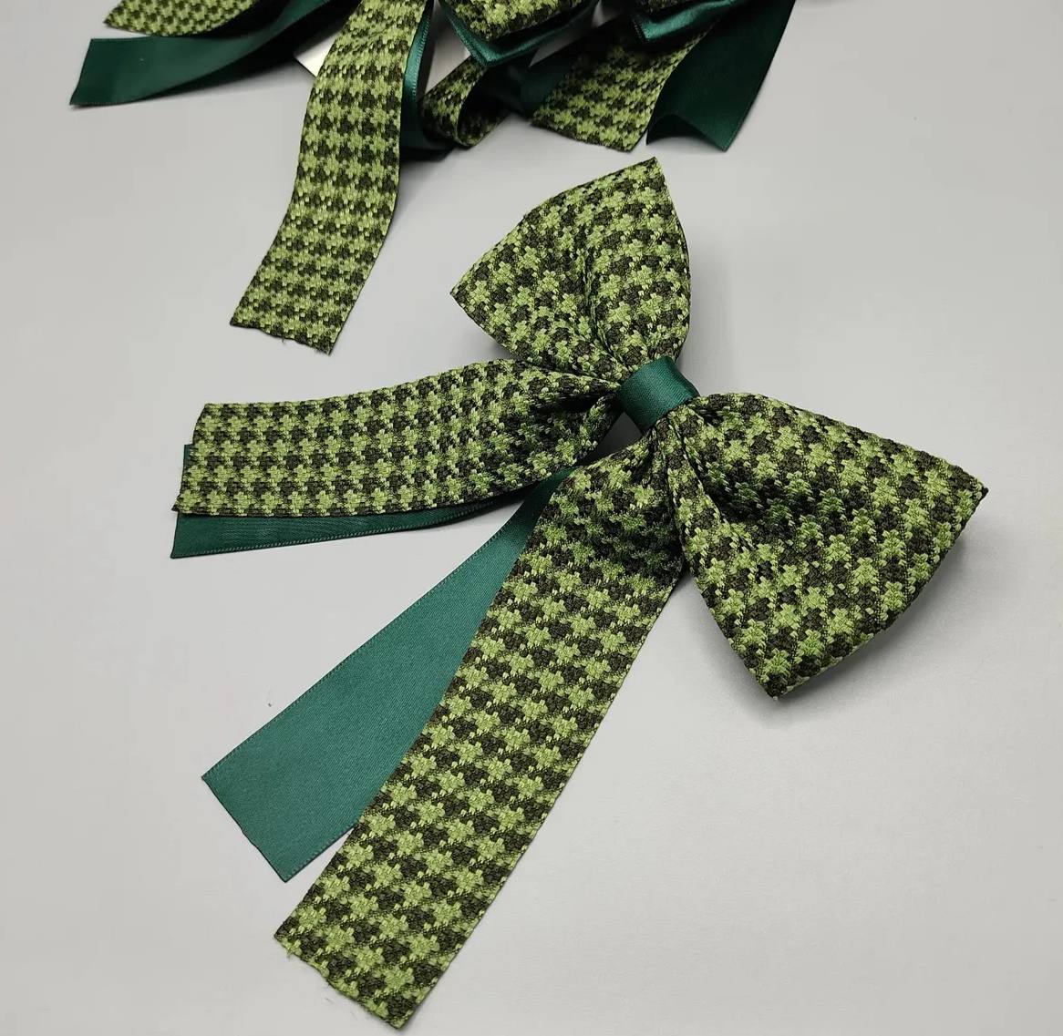 گیره مو پاپیون طرح پیچازی یلدایی