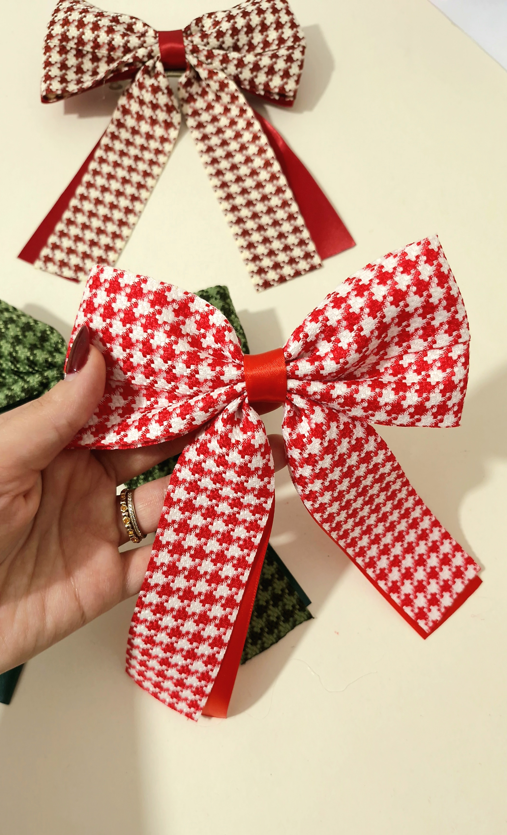 گیره مو پاپیون طرح پیچازی یلدایی