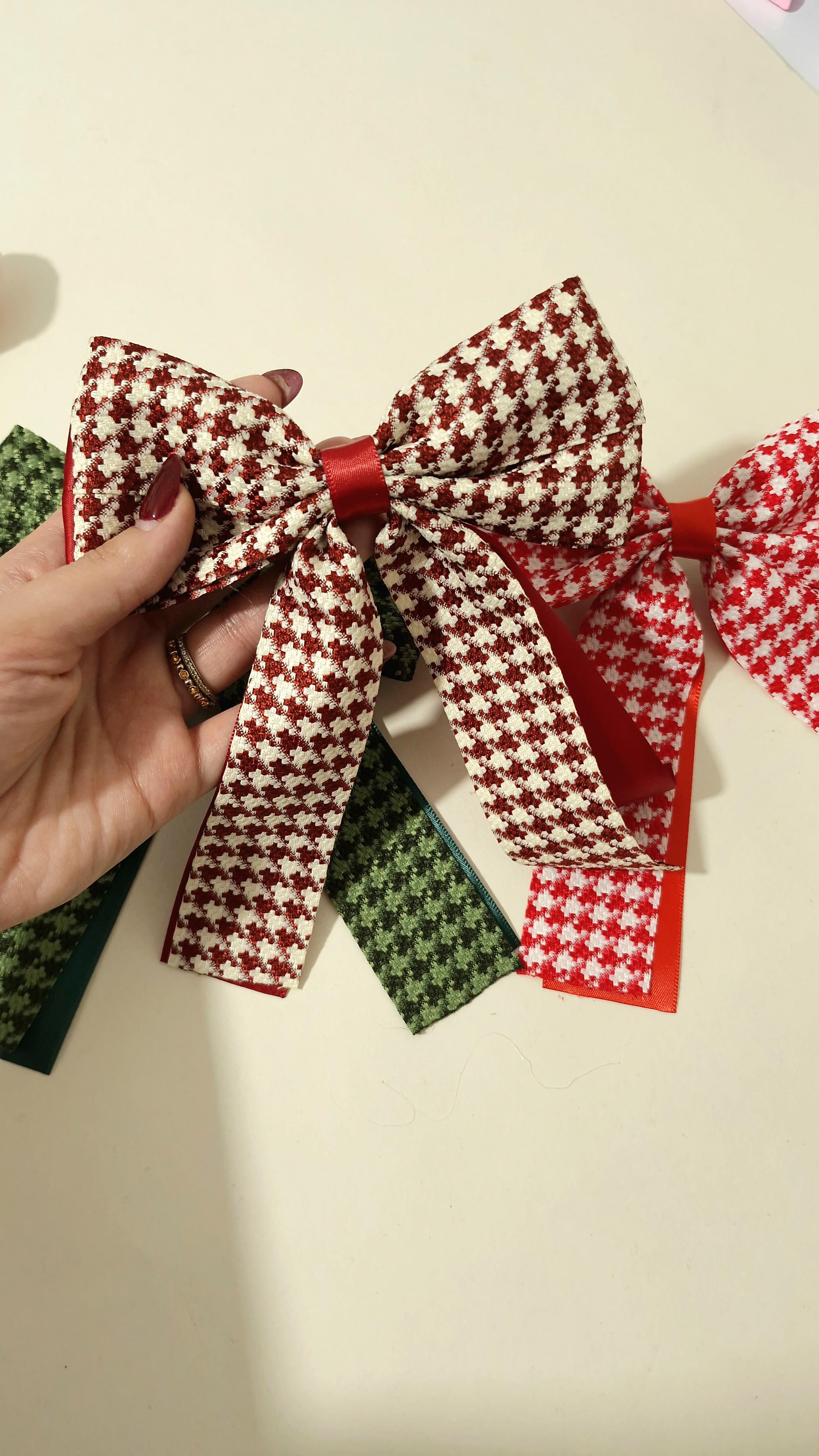 گیره مو پاپیون طرح پیچازی یلدایی