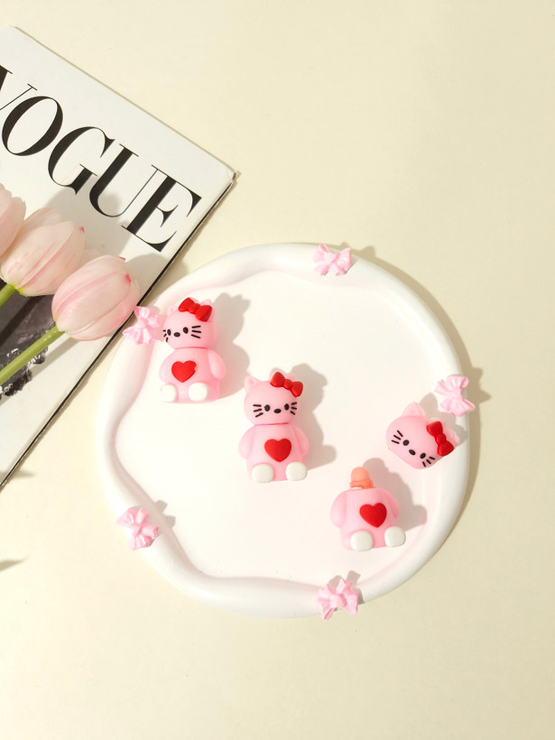 بالم لب عروسکی طرح کیتی