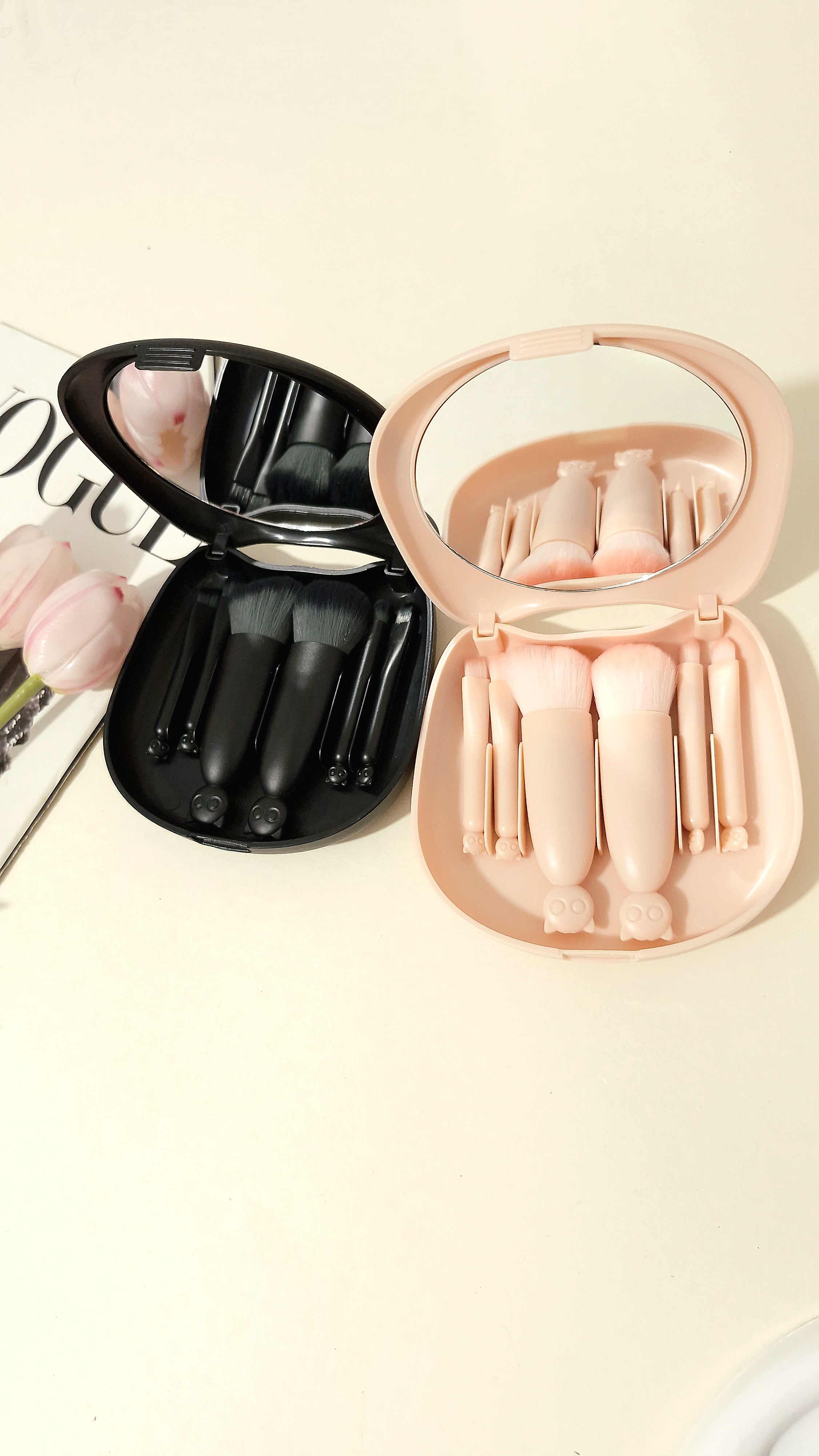 ست براش آرایشی ۶ تکه آینه‌ دار