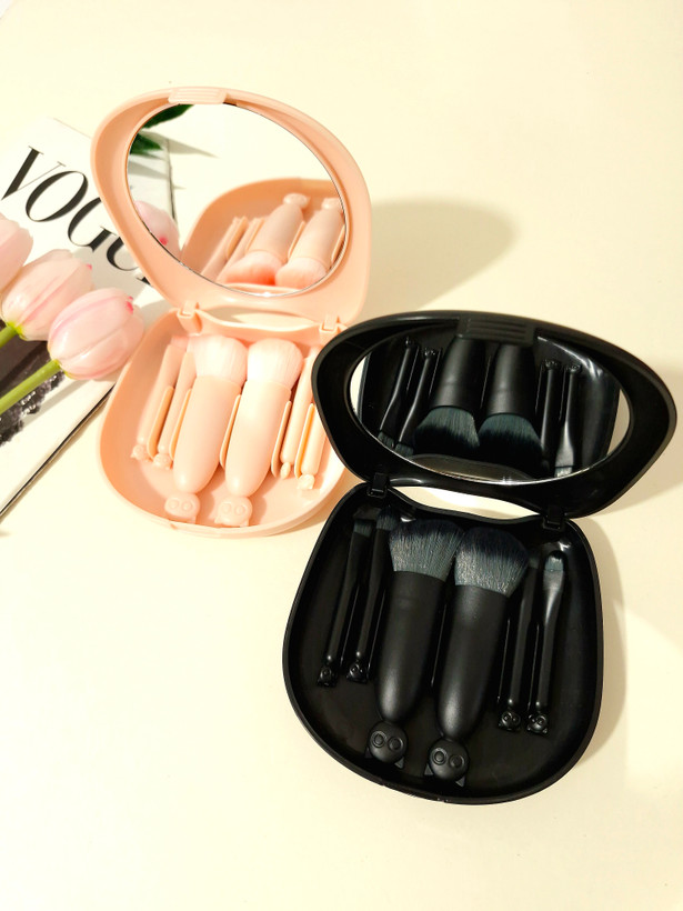 ست براش آرایشی ۶ تکه آینه دار