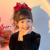 گیره موی پاپیون تاجدار دخترانه مناسب شب یلدا و کریسمس