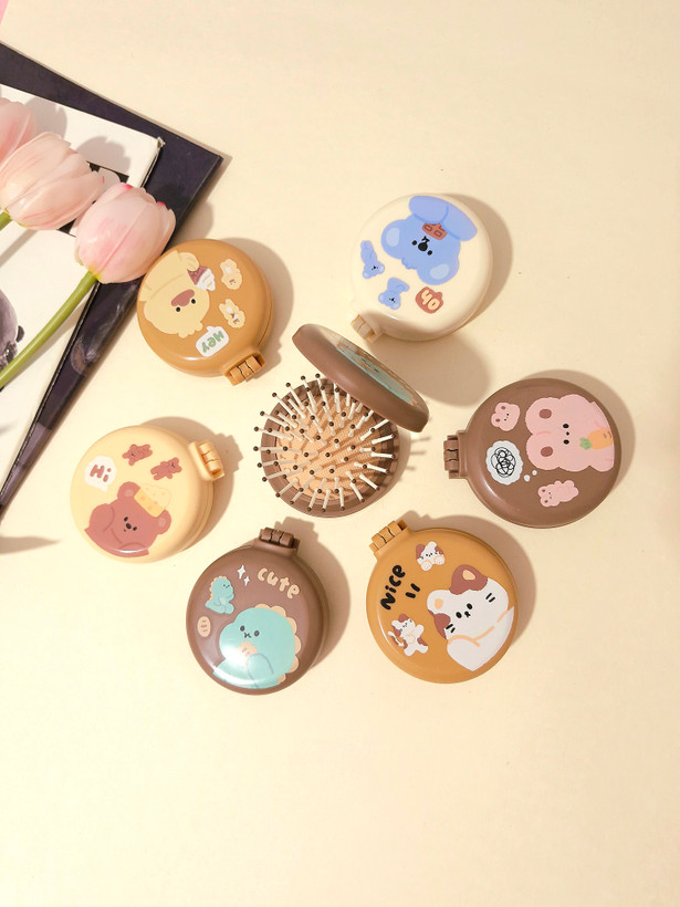 شانه مو تاشو آینهدار فانتزی | شانه جیبی سبک و قابل حمل