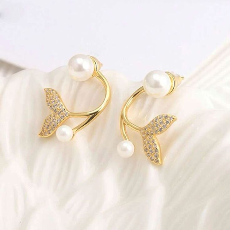 گوشواره دوکاره مرواریدی طرح برگ و دم وال | ظریف، شیک و ضد حساسیت