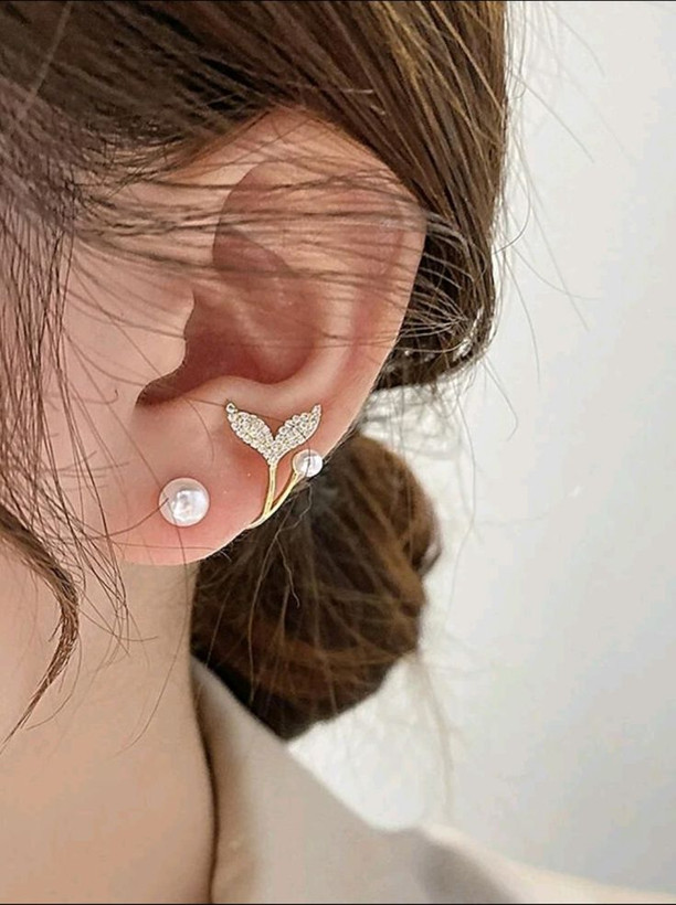 گوشواره دوکاره مرواریدی طرح برگ و دم وال | ظریف، شیک و ضد حساسیت