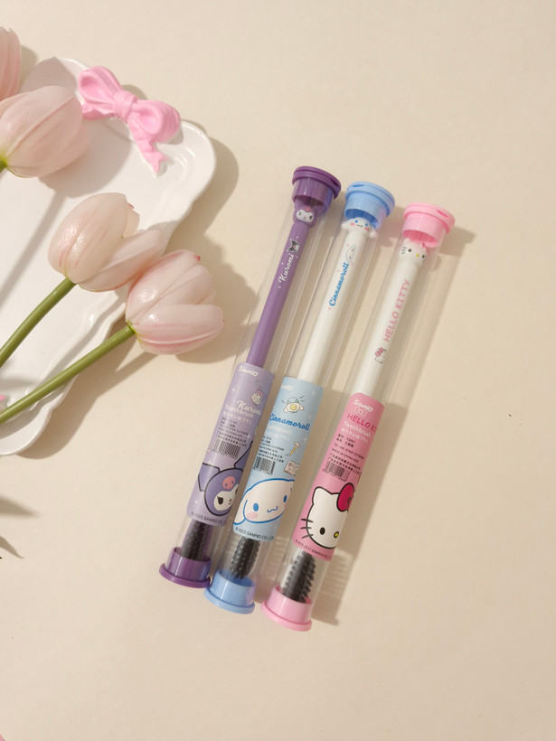 مسواک بچگانه نانو ذغالی طرح کرومی (سانریو)