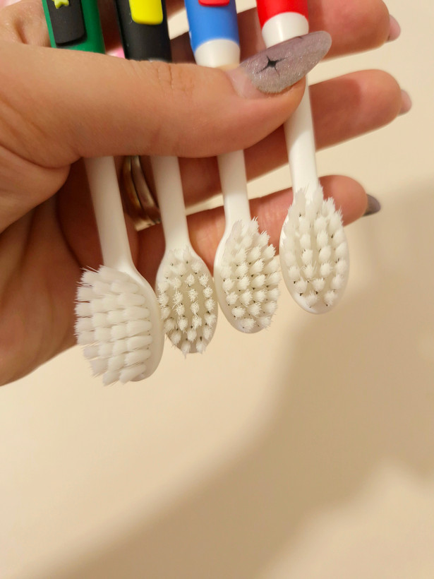 مسواک بچگانه نانو ذغالی طرح سوپرقهرمانان (مرد عنکبوتی ، هالک و...)