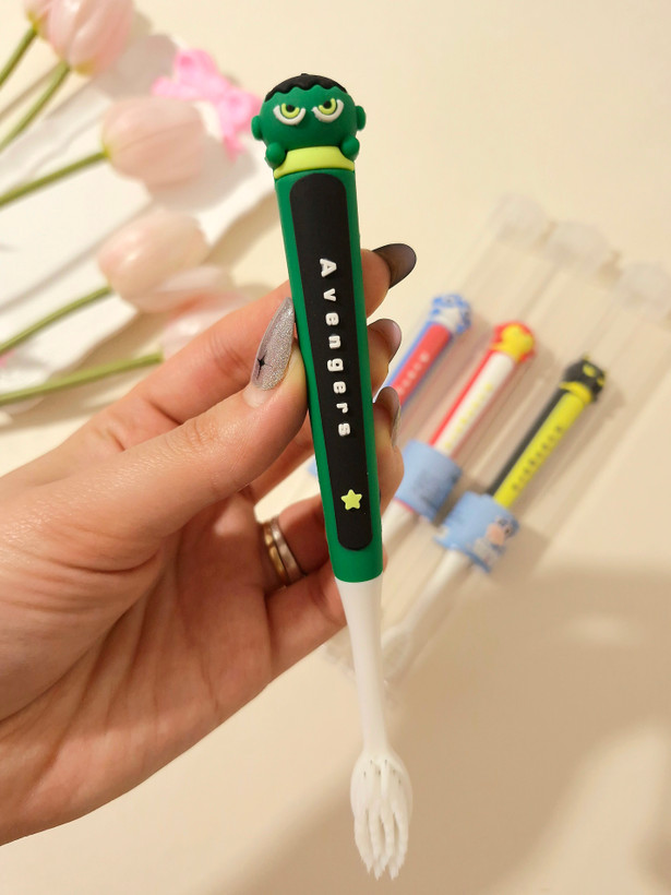 مسواک بچگانه نانو ذغالی طرح سوپرقهرمانان (مرد عنکبوتی ، هالک و...)