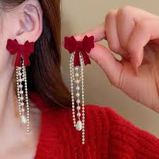 گوشواره زنانه مخمل طرح پاپیون آویزدار نگینی رنگ ثابت پینترستی کد ۰۶